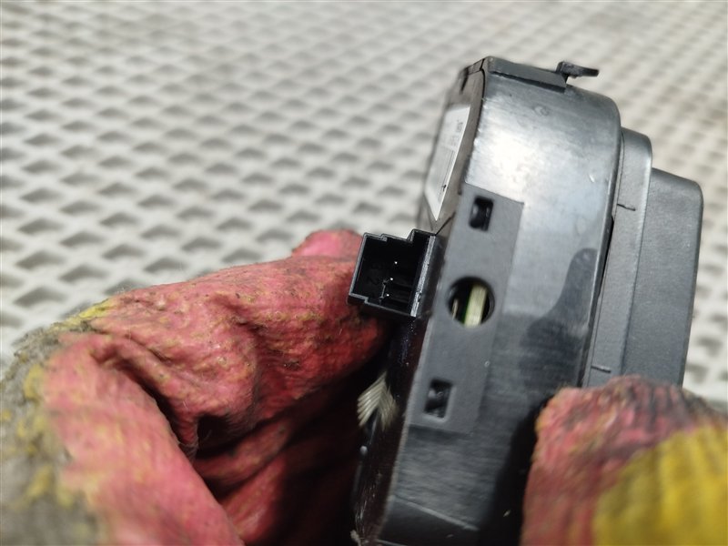 кнопки управления сиденьем, 2500 рублей, Санкт-Петербург