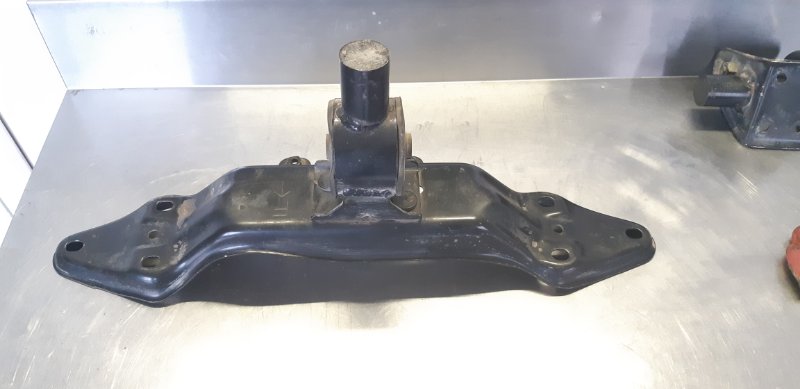 Балка АКПП, 500 рублей, Екатеринбург