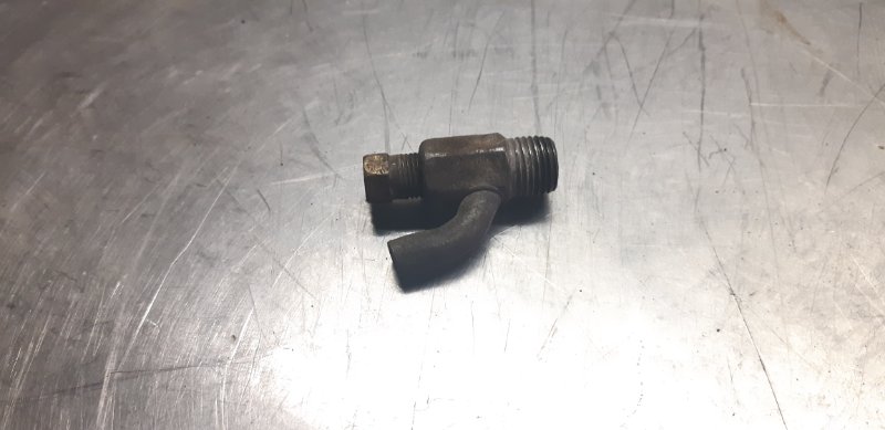 штуцер, 400 рублей, Екатеринбург