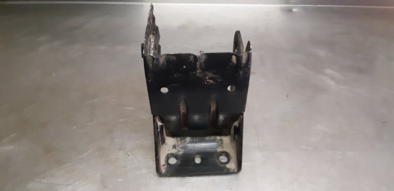 кронштейн двигателя, 400 рублей, Екатеринбург