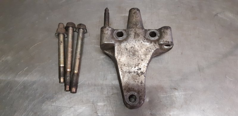 кронштейн двигателя, 400 рублей, Екатеринбург