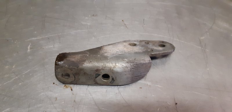 кронштейн, 400 рублей, Екатеринбург