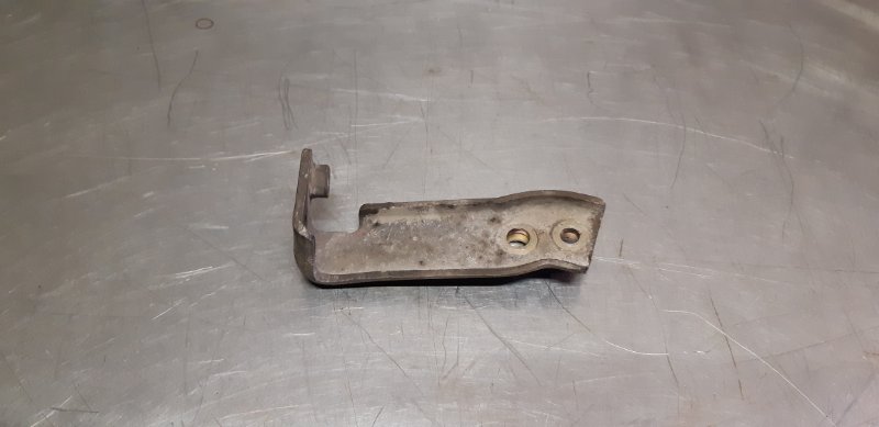 кронштейн, 400 рублей, Екатеринбург