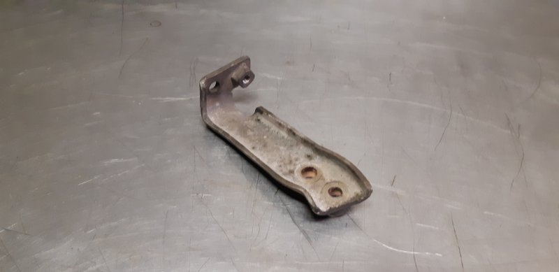 кронштейн, 400 рублей, Екатеринбург