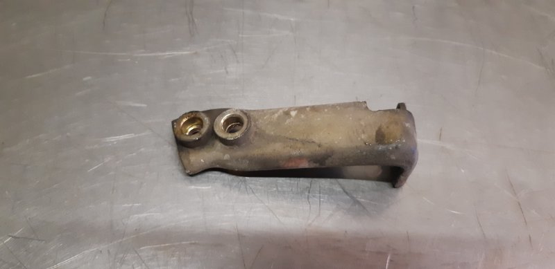 кронштейн, 400 рублей, Екатеринбург