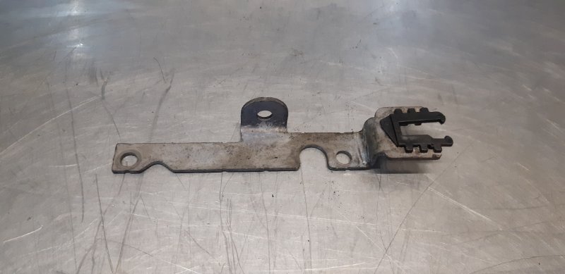 кронштейн, 400 рублей, Екатеринбург