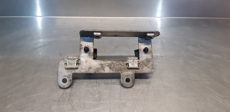 кронштейн, 400 рублей, Екатеринбург