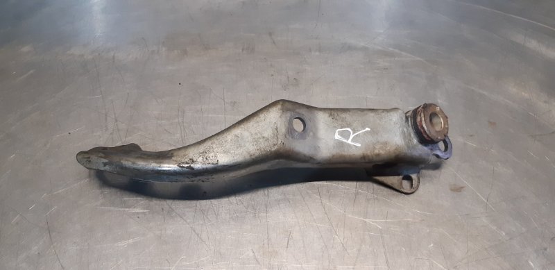 кронштейн двигателя, 400 рублей, Екатеринбург