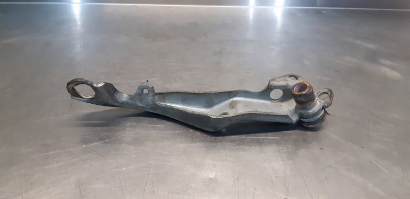 кронштейн двигателя, 400 рублей, Екатеринбург