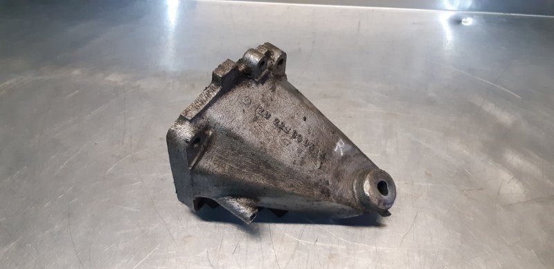 кронштейн двигателя, 400 рублей, Екатеринбург