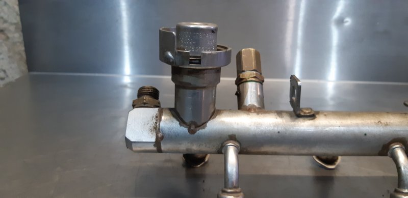 топливная рейка, 1000 рублей, Екатеринбург