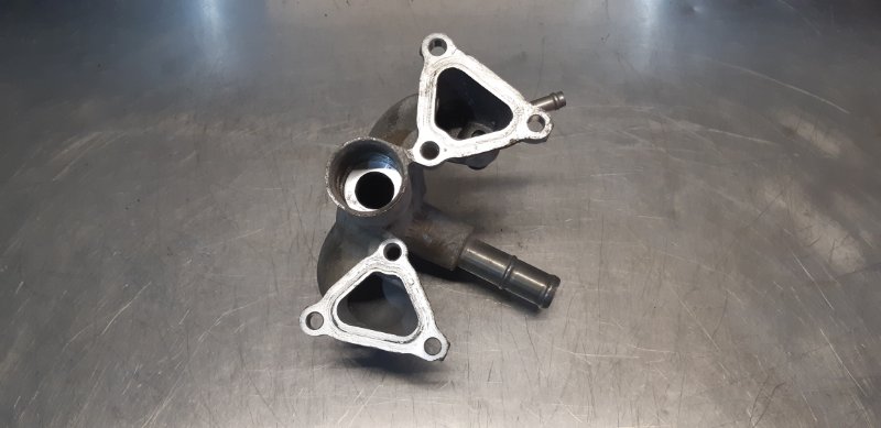 фланец системы охлаждения, 400 рублей, Екатеринбург