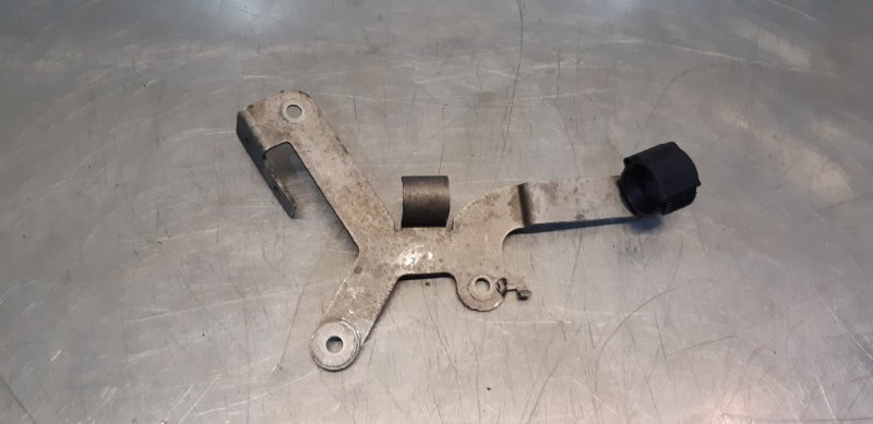 кронштейн, 400 рублей, Екатеринбург