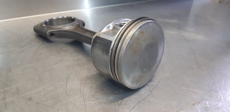 поршень с шатуном, 1000 рублей, Екатеринбург