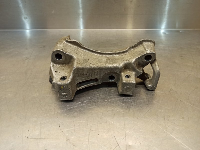 кронштейн двигателя, 400 рублей, Екатеринбург