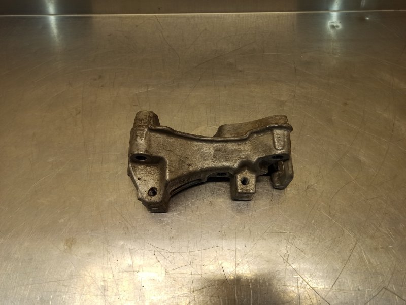 кронштейн двигателя, 400 рублей, Екатеринбург