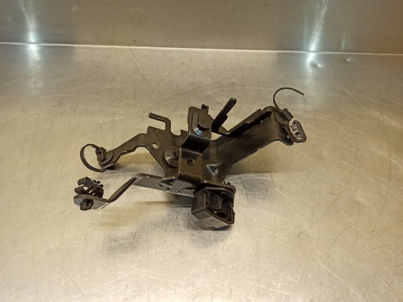 кронштейн, 400 рублей, Екатеринбург