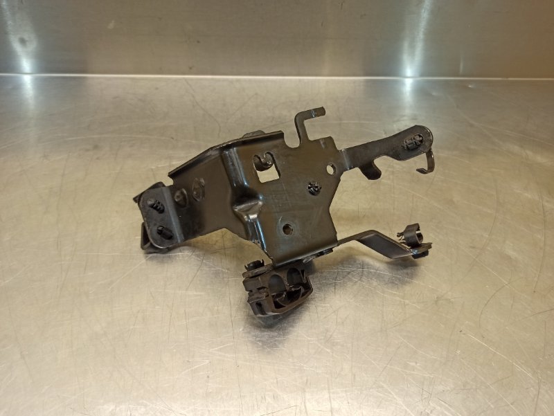 кронштейн, 400 рублей, Екатеринбург