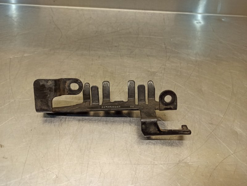 кронштейн, 400 рублей, Екатеринбург