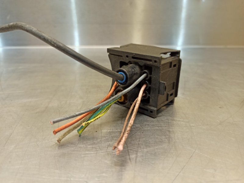 Разъём проводки двигателя, 500 рублей, Екатеринбург