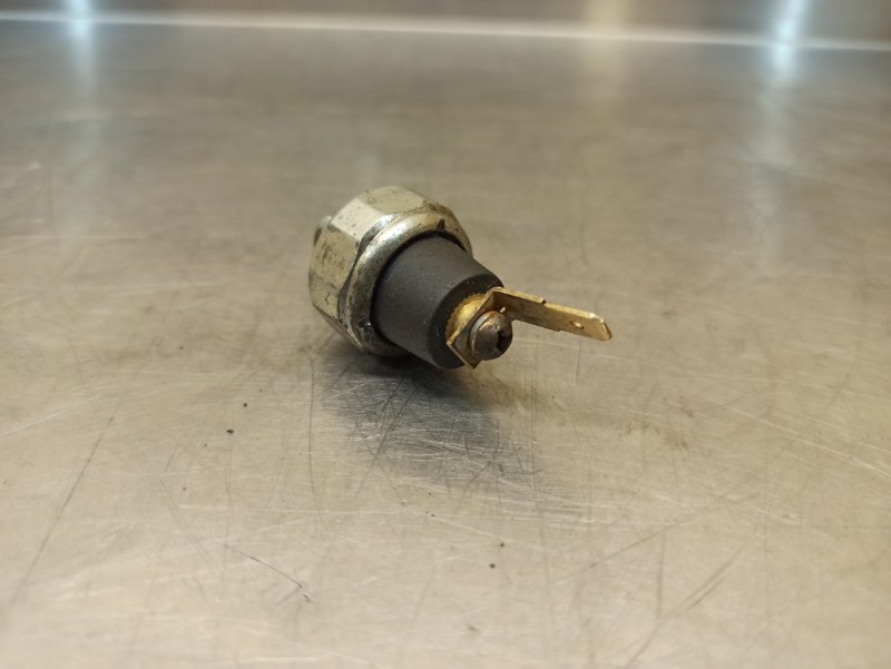 Датчик давления масла, 400 рублей, Екатеринбург