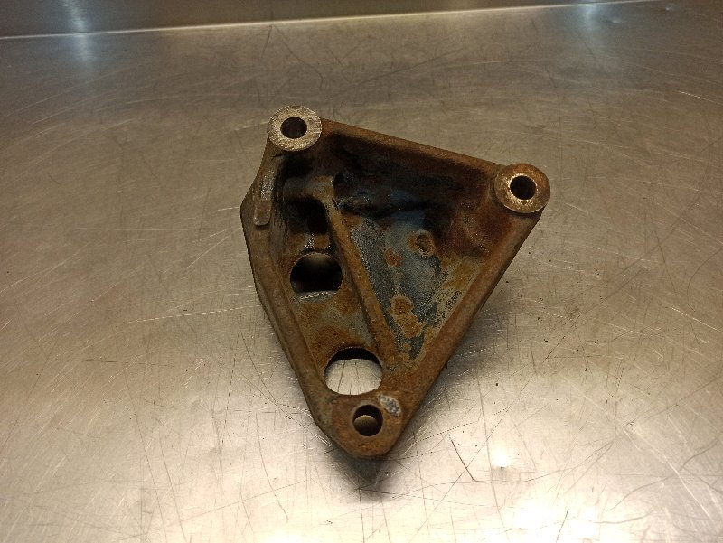 кронштейн двигателя, 400 рублей, Екатеринбург