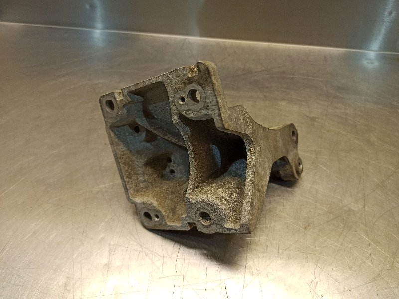 кронштейн генератора, 400 рублей, Екатеринбург