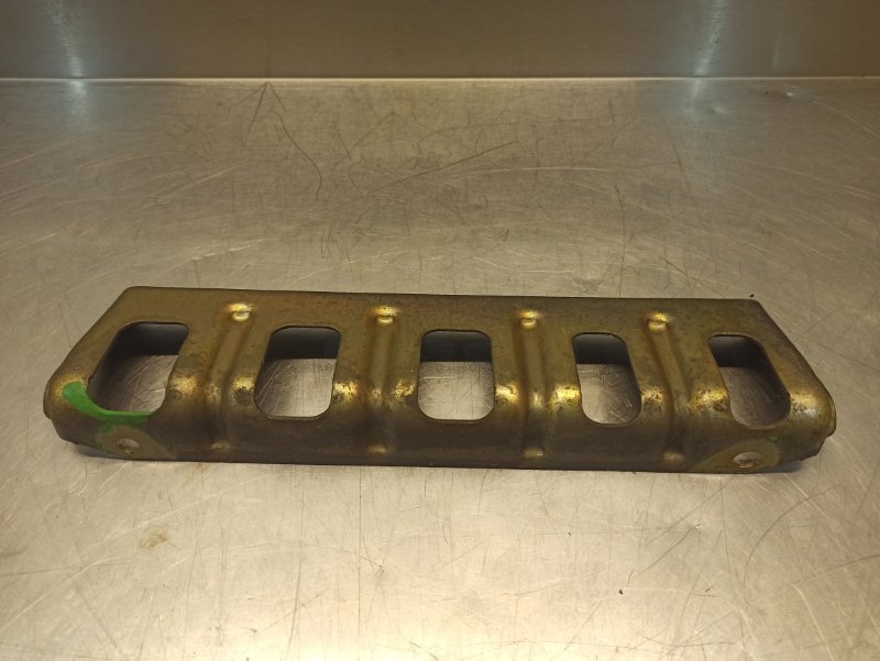 кронштейн впускного коллектора, 400 рублей, Екатеринбург