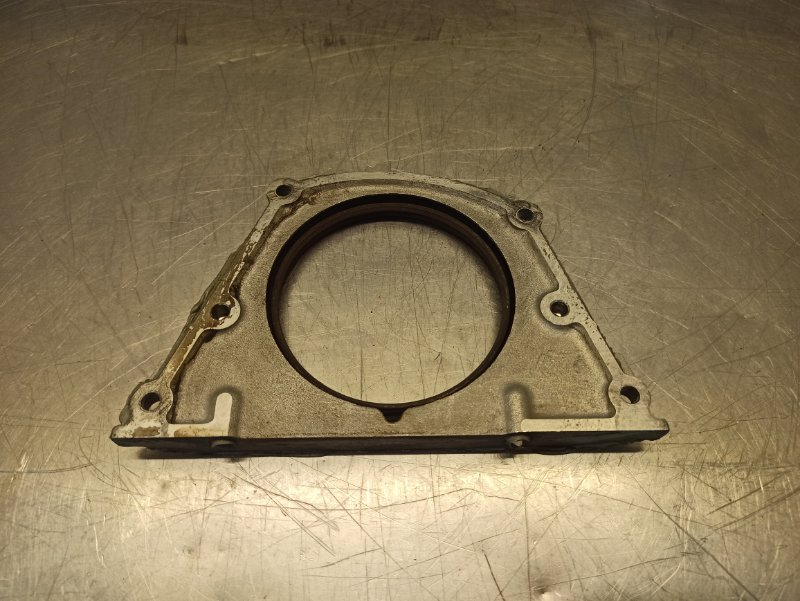 Задняя крышка двигателя, 400 рублей, Екатеринбург