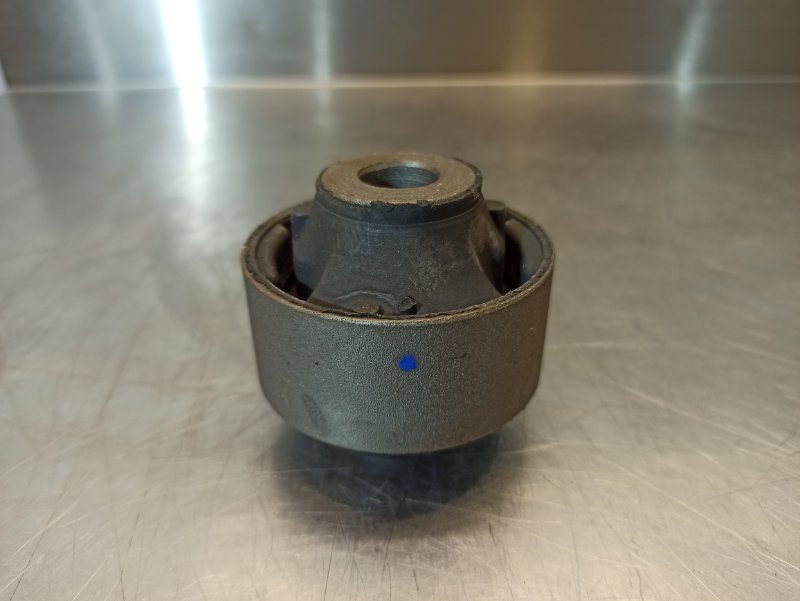 сайлентблок переднего рычага, 500 рублей, Екатеринбург