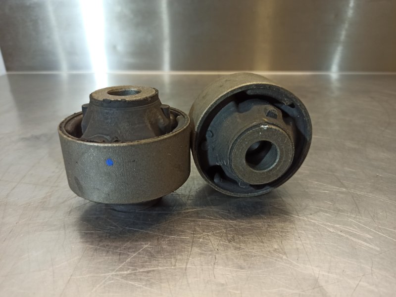 сайлентблок переднего рычага, 500 рублей, Екатеринбург