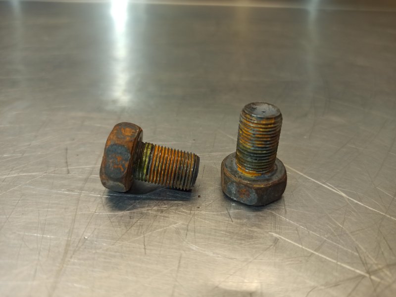 болт маховика, 300 рублей, Екатеринбург