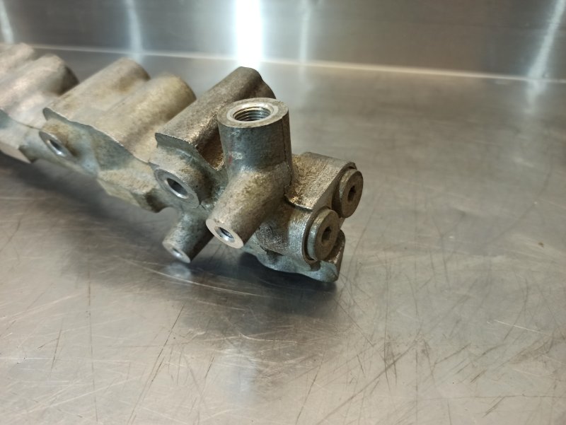 топливная рейка, 800 рублей, Екатеринбург