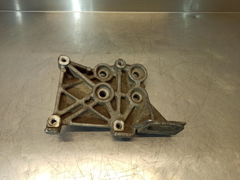 кронштейн генератора, 400 рублей, Екатеринбург