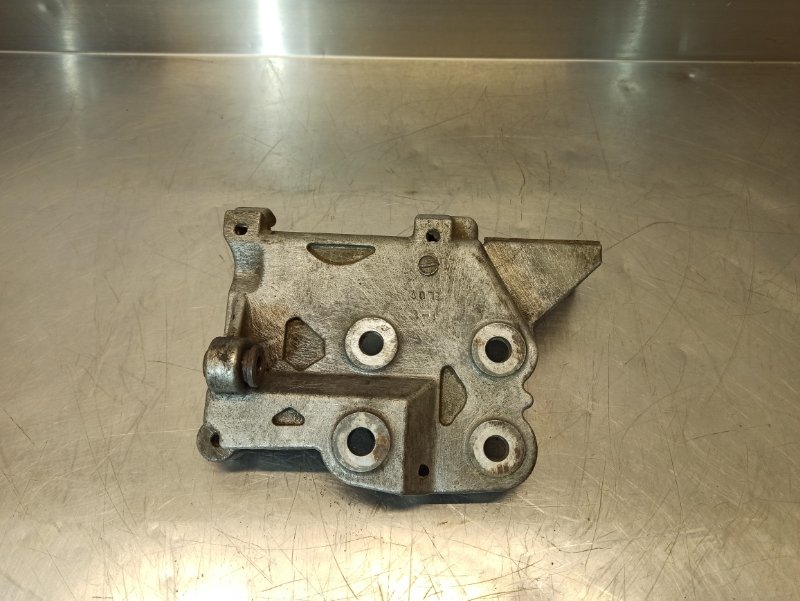 кронштейн генератора, 400 рублей, Екатеринбург