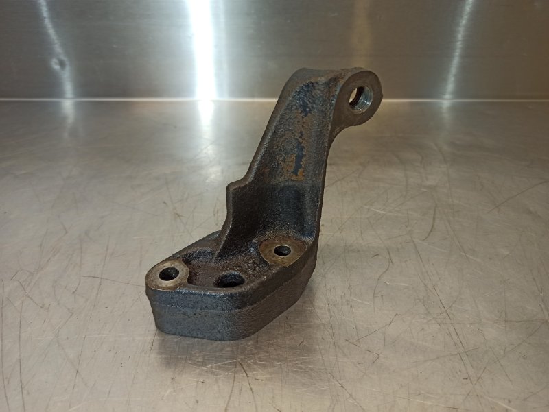 кронштейн опоры двигателя, 400 рублей, Екатеринбург