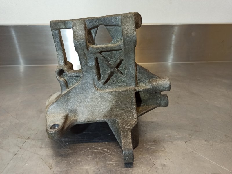 кронштейн компрессора кондиционера, 400 рублей, Екатеринбург