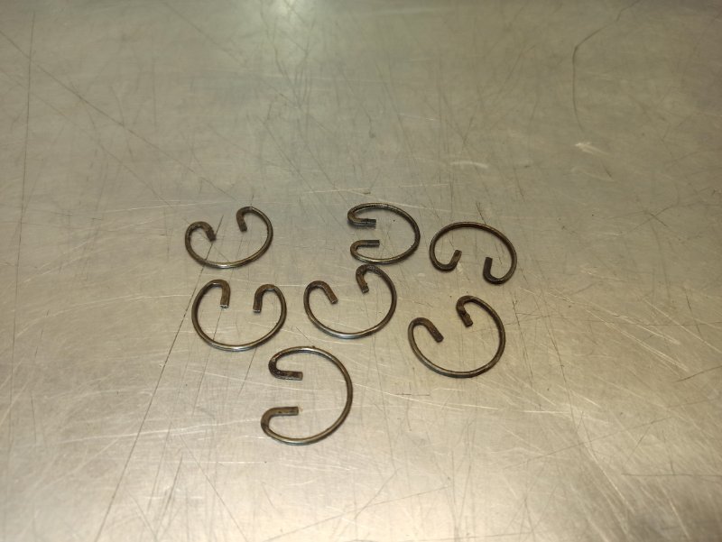 Стопорное кольцо поршневого пальца, 300 рублей, Екатеринбург