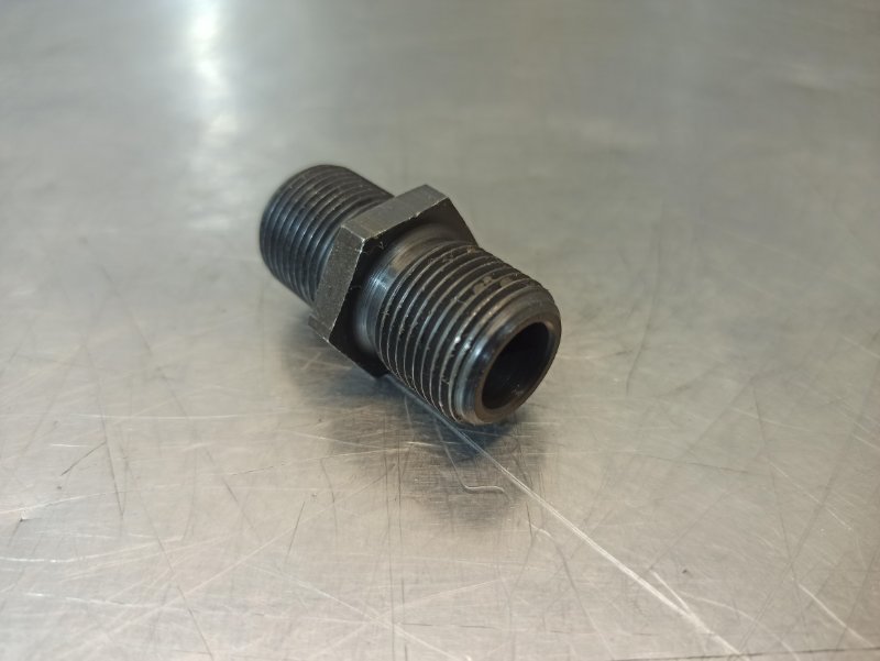 Болт крепления масляного фильтра, 700 рублей, Екатеринбург