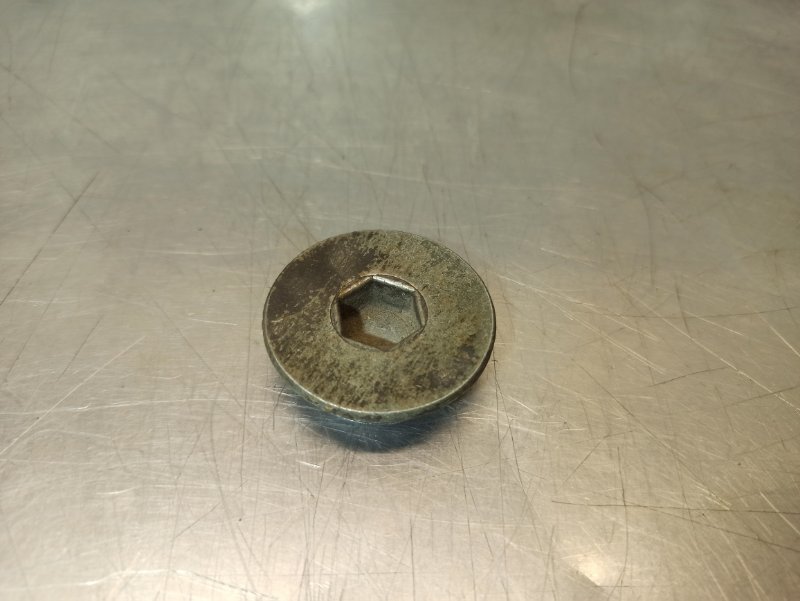 Заглушка блока цилиндров, 500 рублей, Екатеринбург