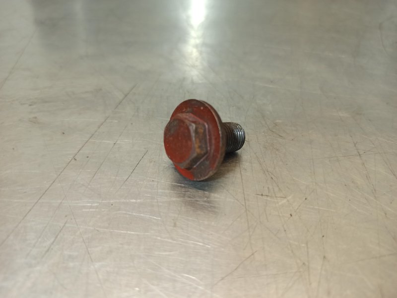 болт маховика, 300 рублей, Екатеринбург