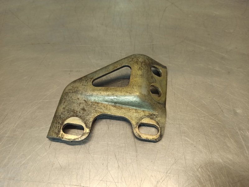 кронштейн, 400 рублей, Екатеринбург