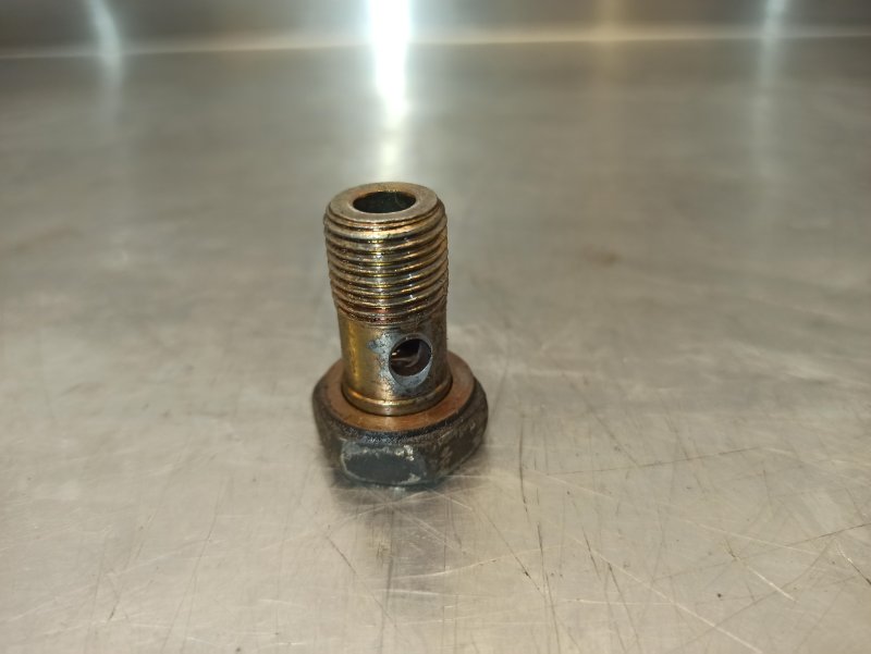 болт масляной трубки, 600 рублей, Екатеринбург