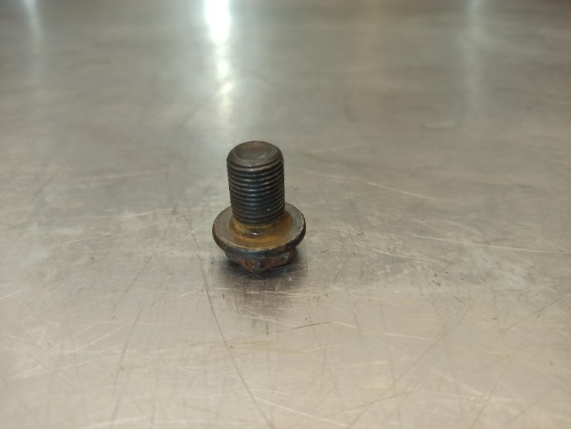 болт маховика, 300 рублей, Екатеринбург