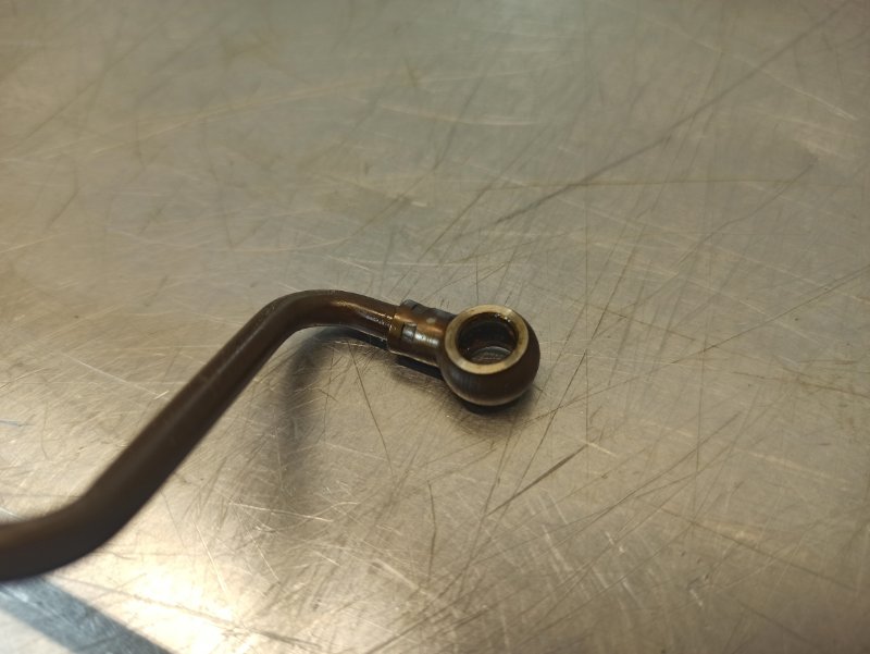 трубка масляная, 500 рублей, Екатеринбург