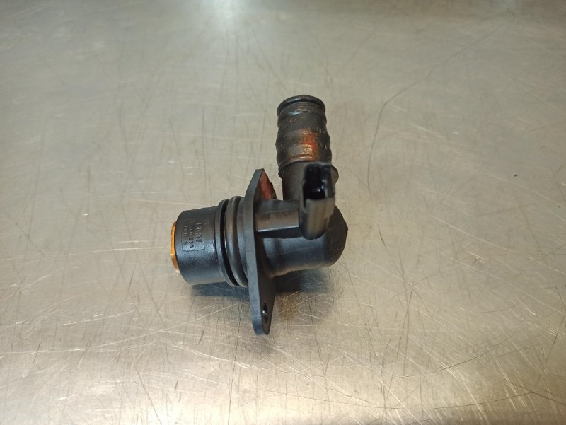 клапан вентиляции картерных газов, 800 рублей, Екатеринбург