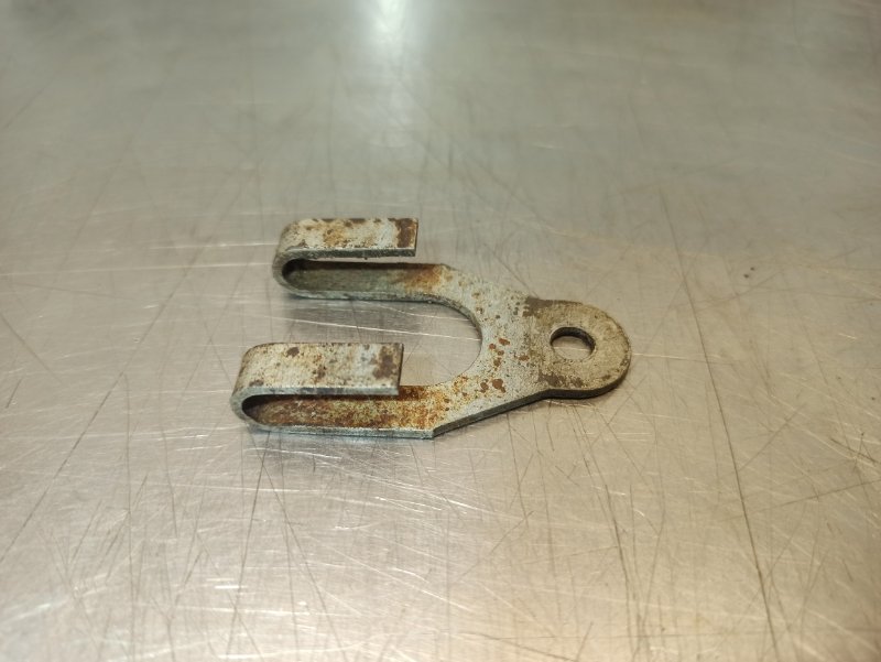 Крепёжная пластина клапана фазорегулятора, 400 рублей, Екатеринбург