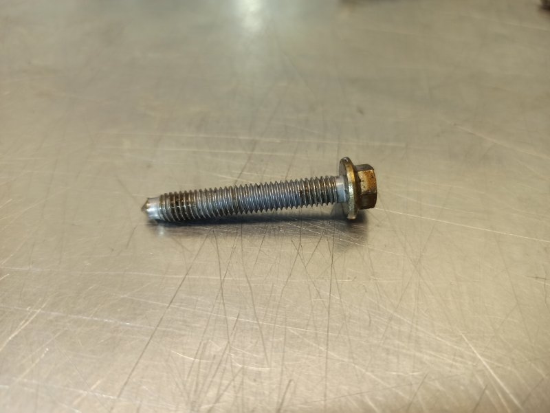 Болт крышки распредвала, 300 рублей, Екатеринбург