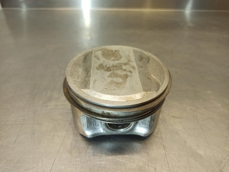 поршень, 600 рублей, Екатеринбург