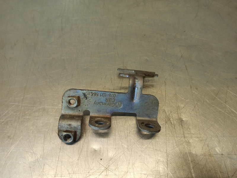 кронштейн впускного коллектора, 400 рублей, Екатеринбург